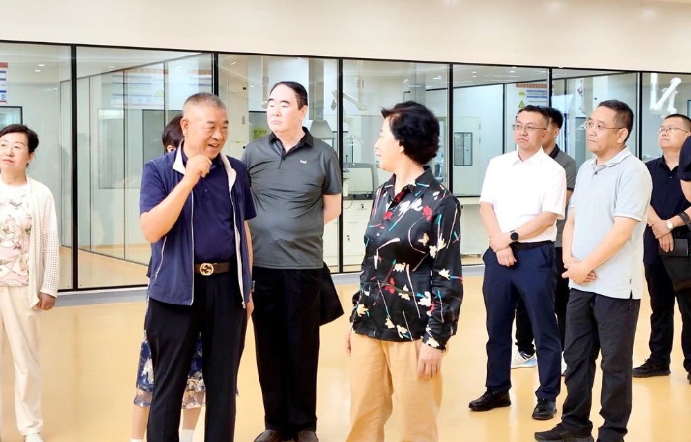 省政協(xié)黨組副書記、副主席何偉到甘肅傳祁甘味乳業(yè)調(diào)研